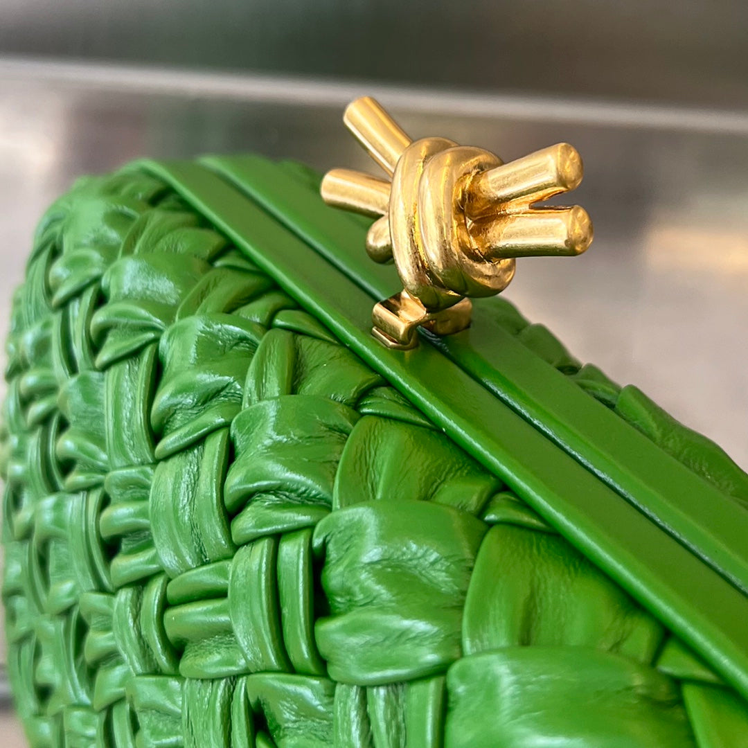 SAC NŒUD 19 EN AGNEAU VERT ÉMERAUDE