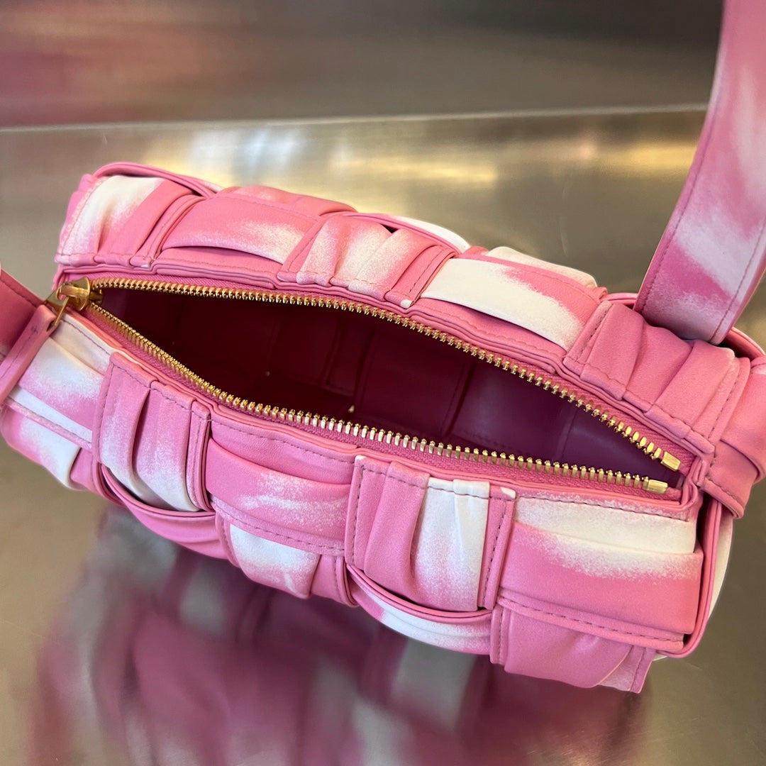 PETIT SAC CASSETTE EN BRICK 23 EN AGNEAU SOUPLE ROSE MÉLANGE BLANC
