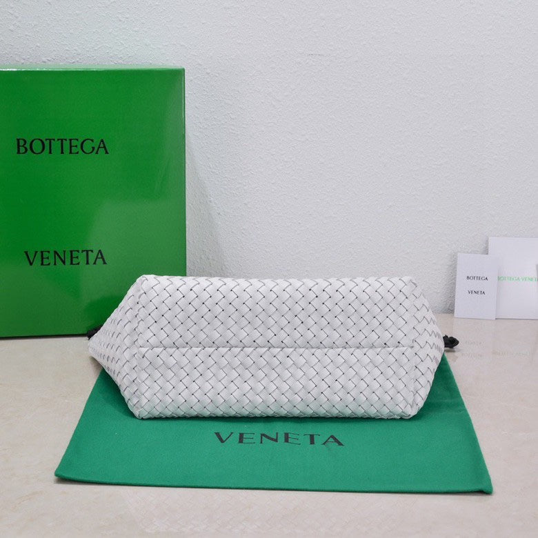 Grand Cabat 45cm Agneau Blanc GHW
