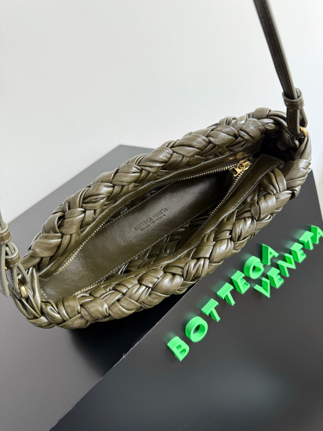 POCHETTE KELIMERO CHA-CHA 28,5 EN AGNEAU VERT FONCÉ