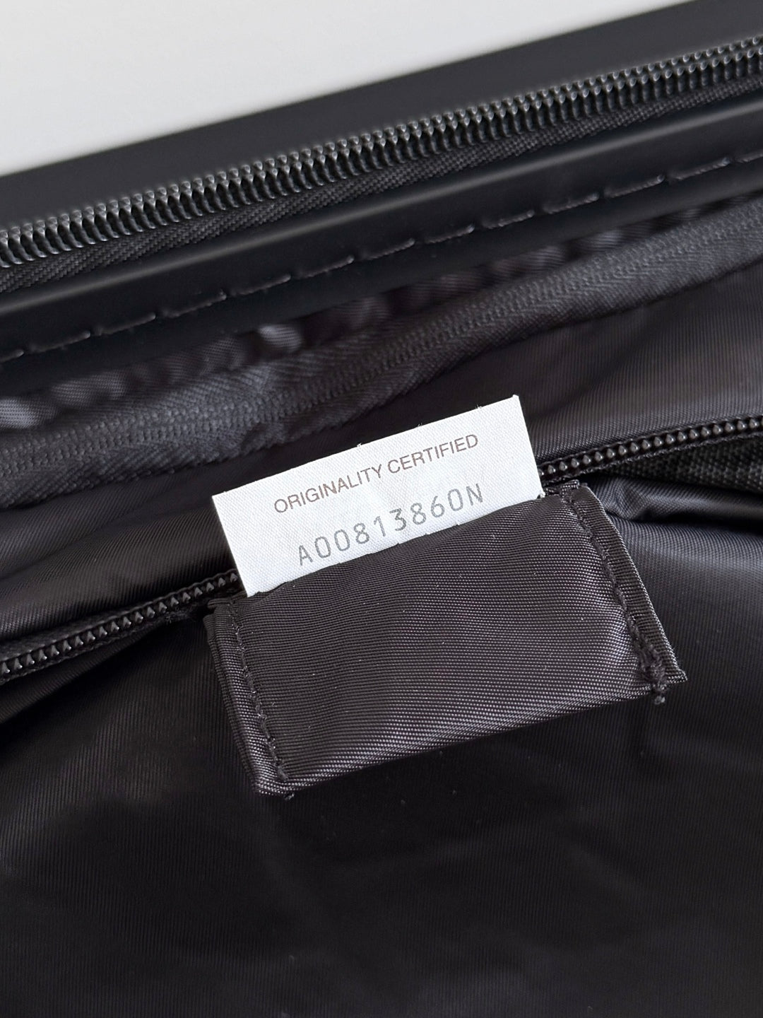 BOTTEGA VENETA VALISE CABINE 25S ODYSSEY EN CUIR DE VEAU OLIVE À MOTIF INTRECCIATO 3D