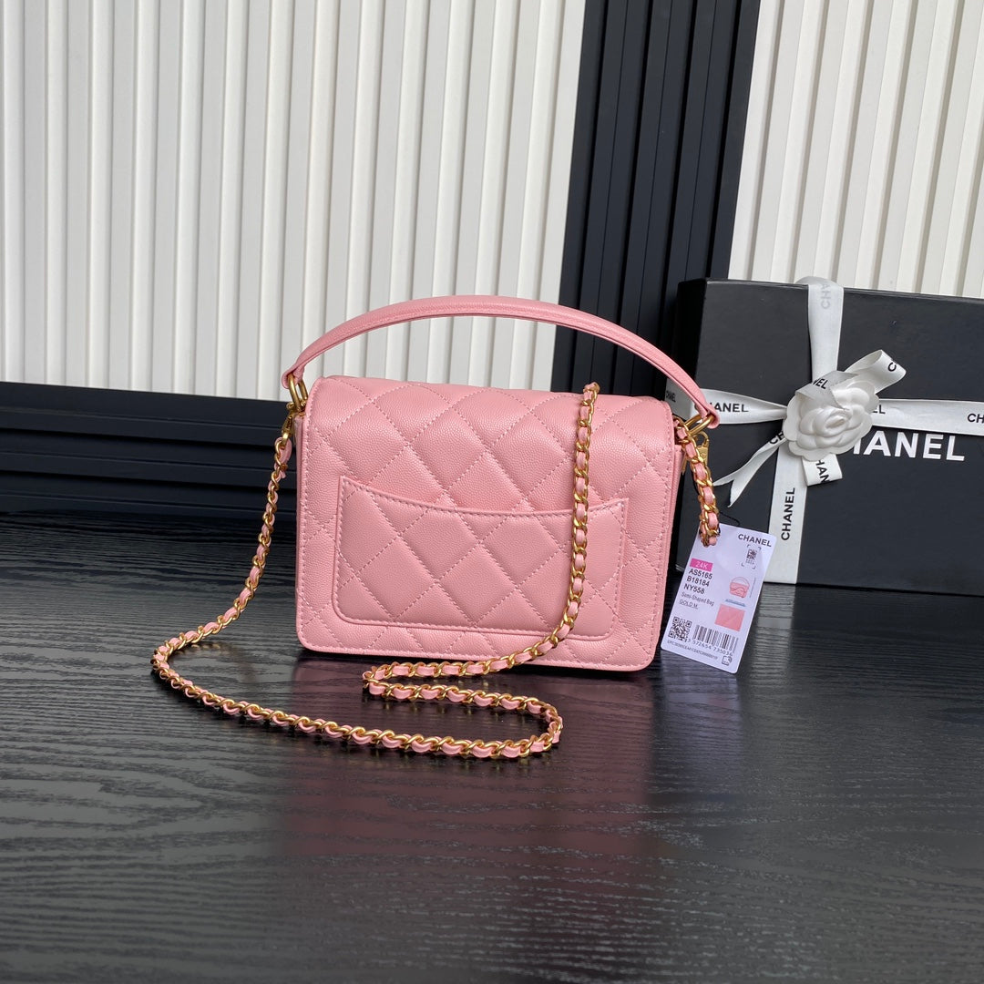 SAC À RABAT STYLE RÉTRO 19 EN CUIR DE VEAU GRAINÉ ROSE CLAIR MÉTAL DORÉ
