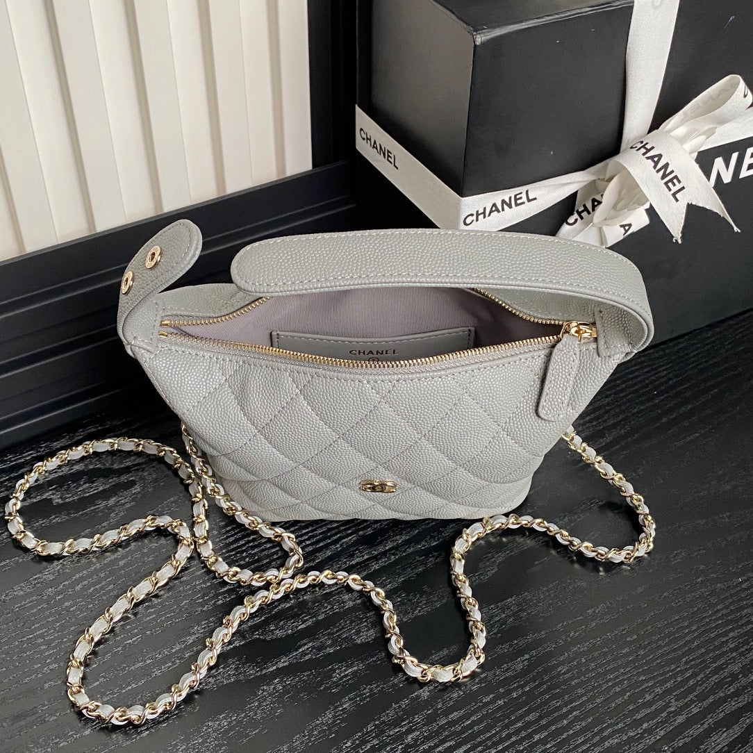 SAC HOBO 21 EN CUIR DE VEAU GRAINÉ RHINO GRAY, FINITIONS DORÉES