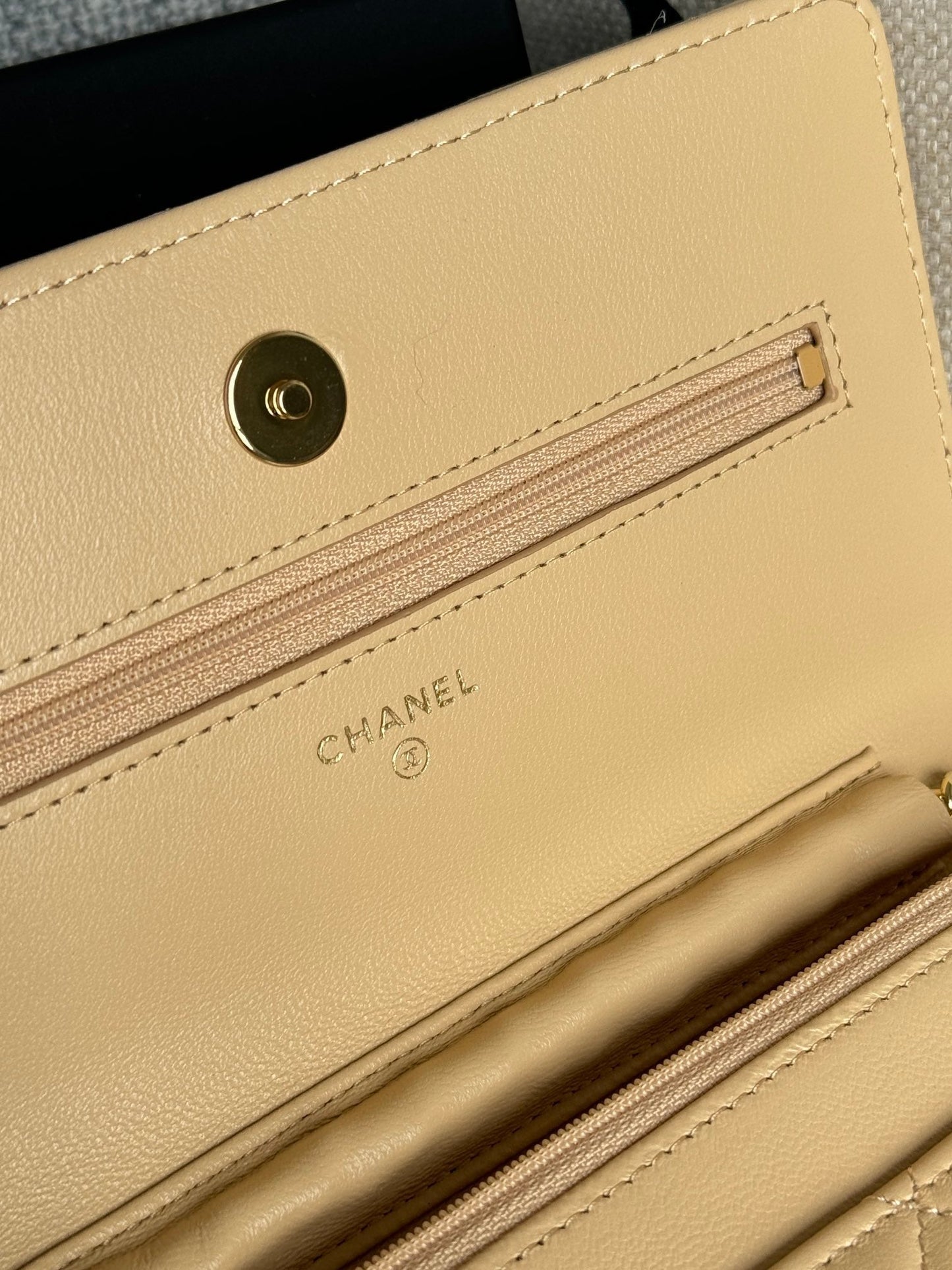 Sac CC WOC ENTRUPY 19 en veau crème foncé