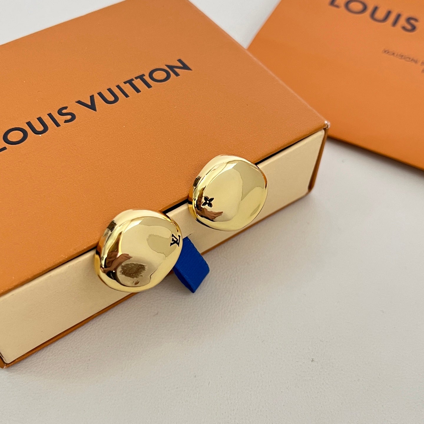 [Shinejoy]Gold Paris Stud Earrings