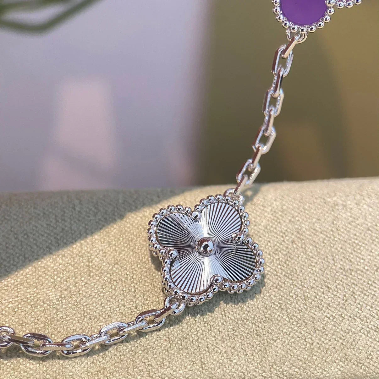 [Shinejoy] CLOVER 5 MOTIF VIOLET BRACELET COLLECTION