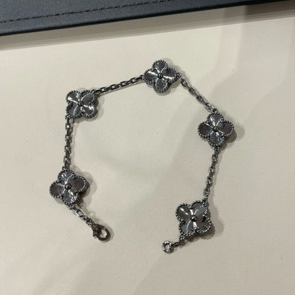 [Shinejoy]CLOVER 5 MOTIF BLACK BRACELET
