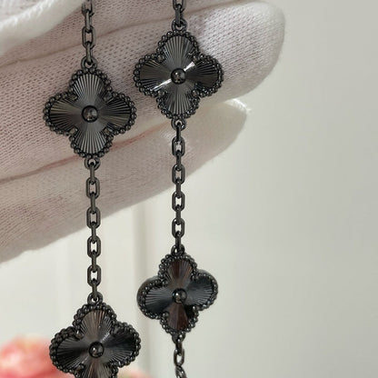 [Shinejoy]CLOVER 5 MOTIF BLACK BRACELET