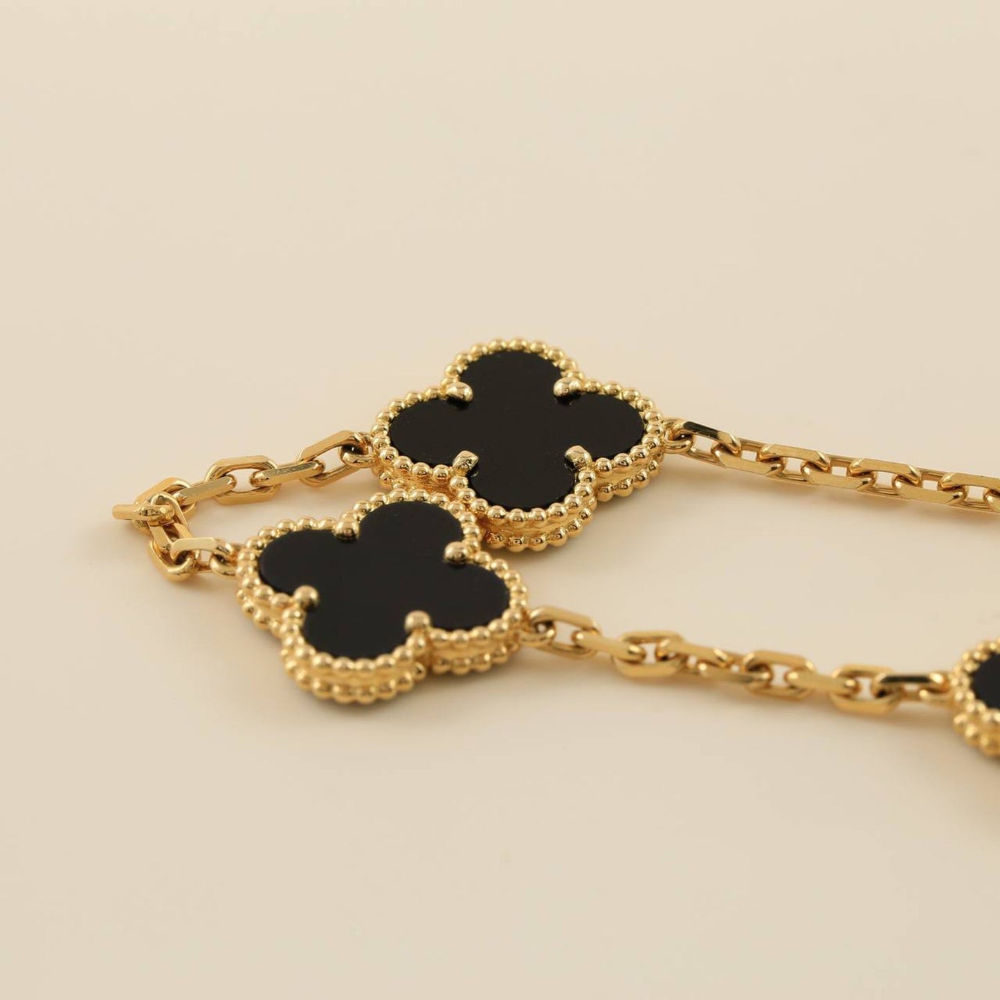 [Shinejoy] CLOVER 5 MOTIF ONYXS BRACELET COLLECTION