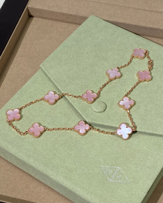 [Shinejoy Jewellery] Pink Necklace with Ten Clover Designs