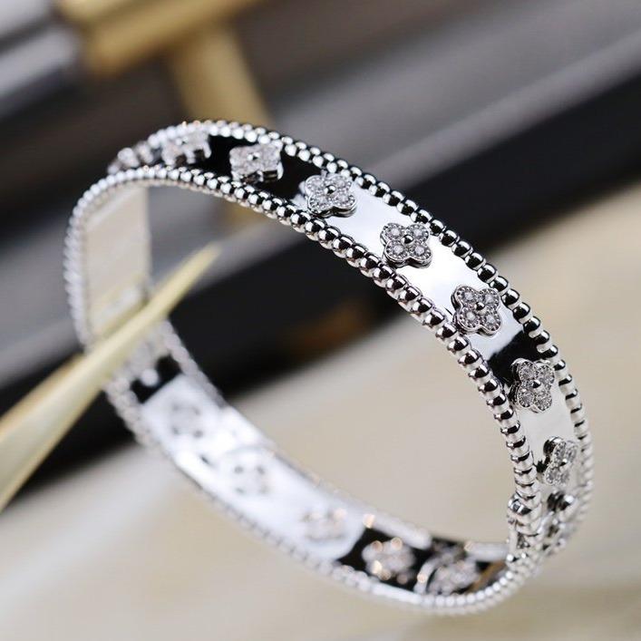 [Shinejoy]CLOVER BRACELET 8MM DIAMONDS