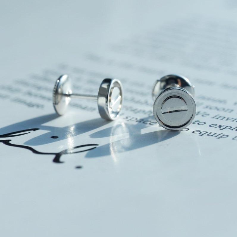[Shinejoy]LOVE EARRINGS SILVER 10MM