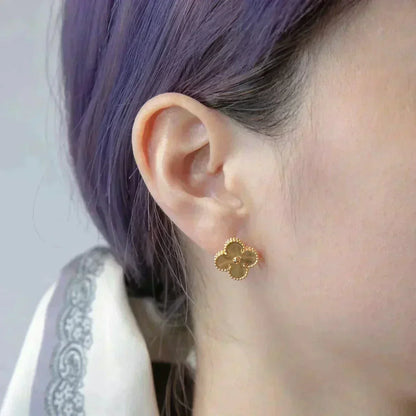 [Shinejoy]CLOVER MEDIUM 1 MOTIFS LASER EARRINGS