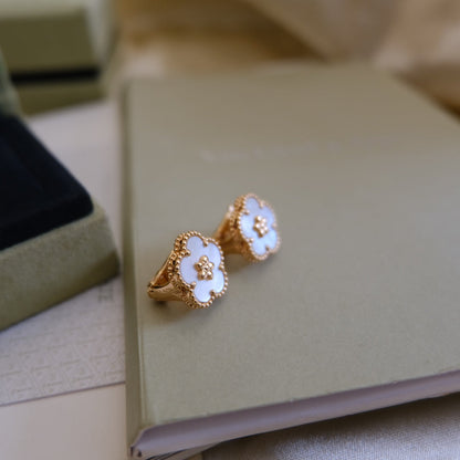 [Shinejoy]LUCKY PINK GOLD WHITE MOP EARRINGS
