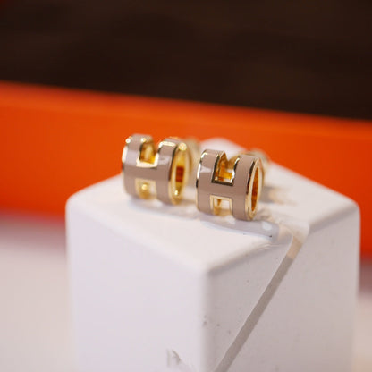 [Shinejoy]MINI POP H GOLD EARRINGS GREY
