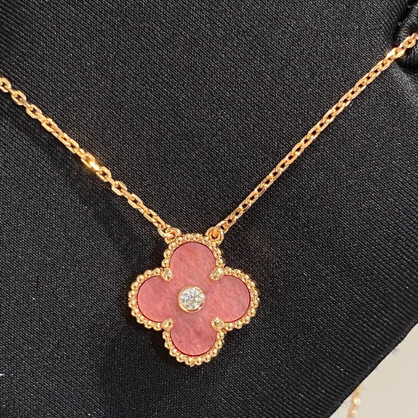 [Shinejoy]CLOVER 15MM DIAMOND RHODONITE NECKLACE