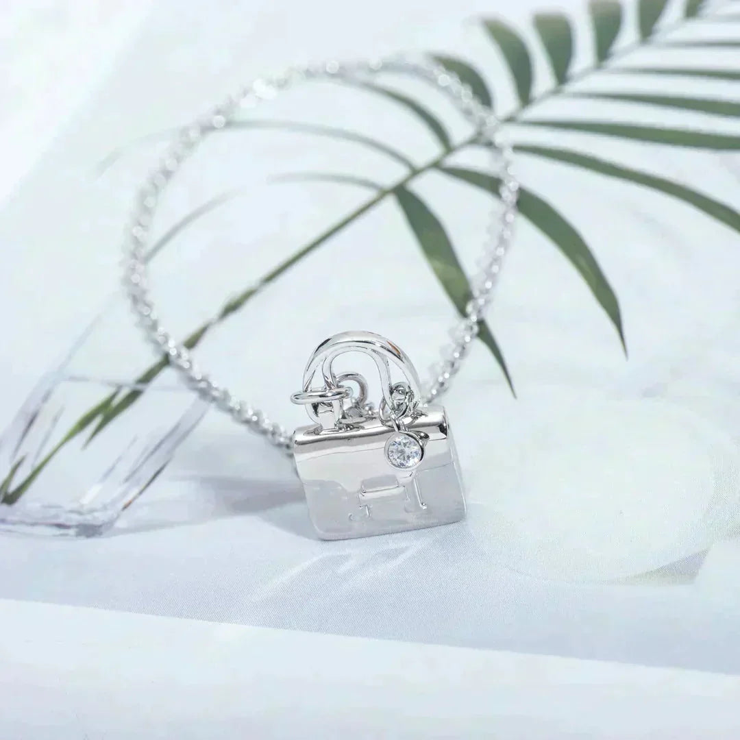 [Shinejoy]AMULETTE PEDANT SILVER NECKLACE