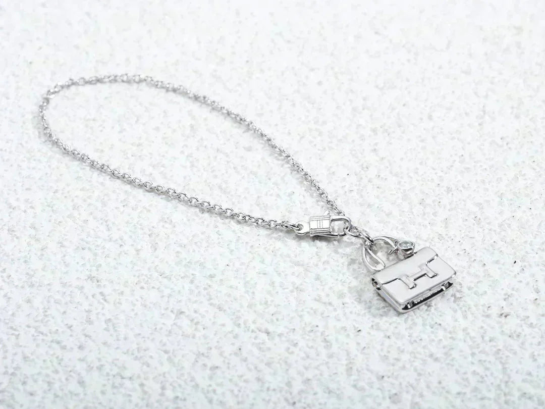 [Shinejoy]AMULETTE PEDANT SILVER NECKLACE