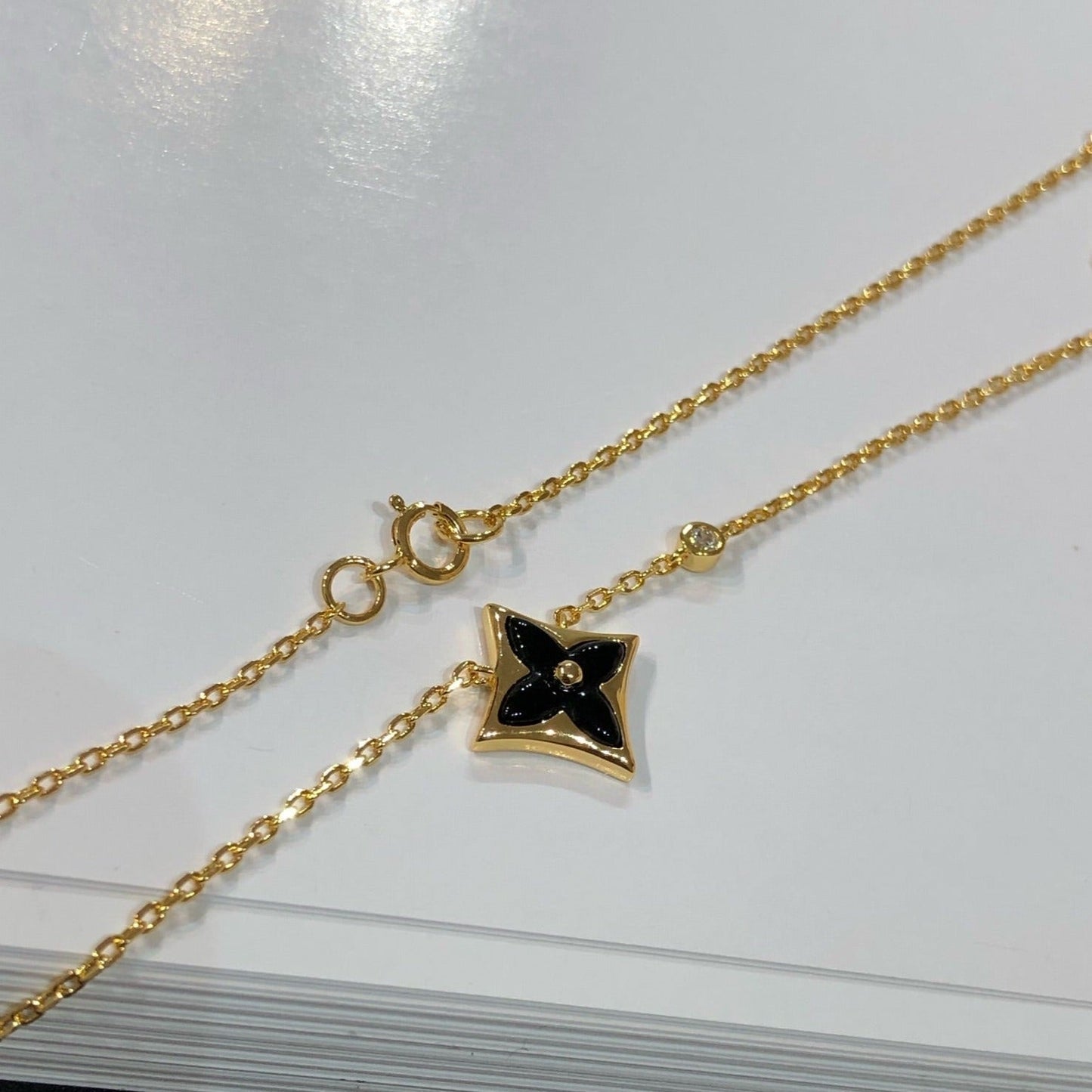 [Shinejoy]STAR BLACK MOP NECKLACE