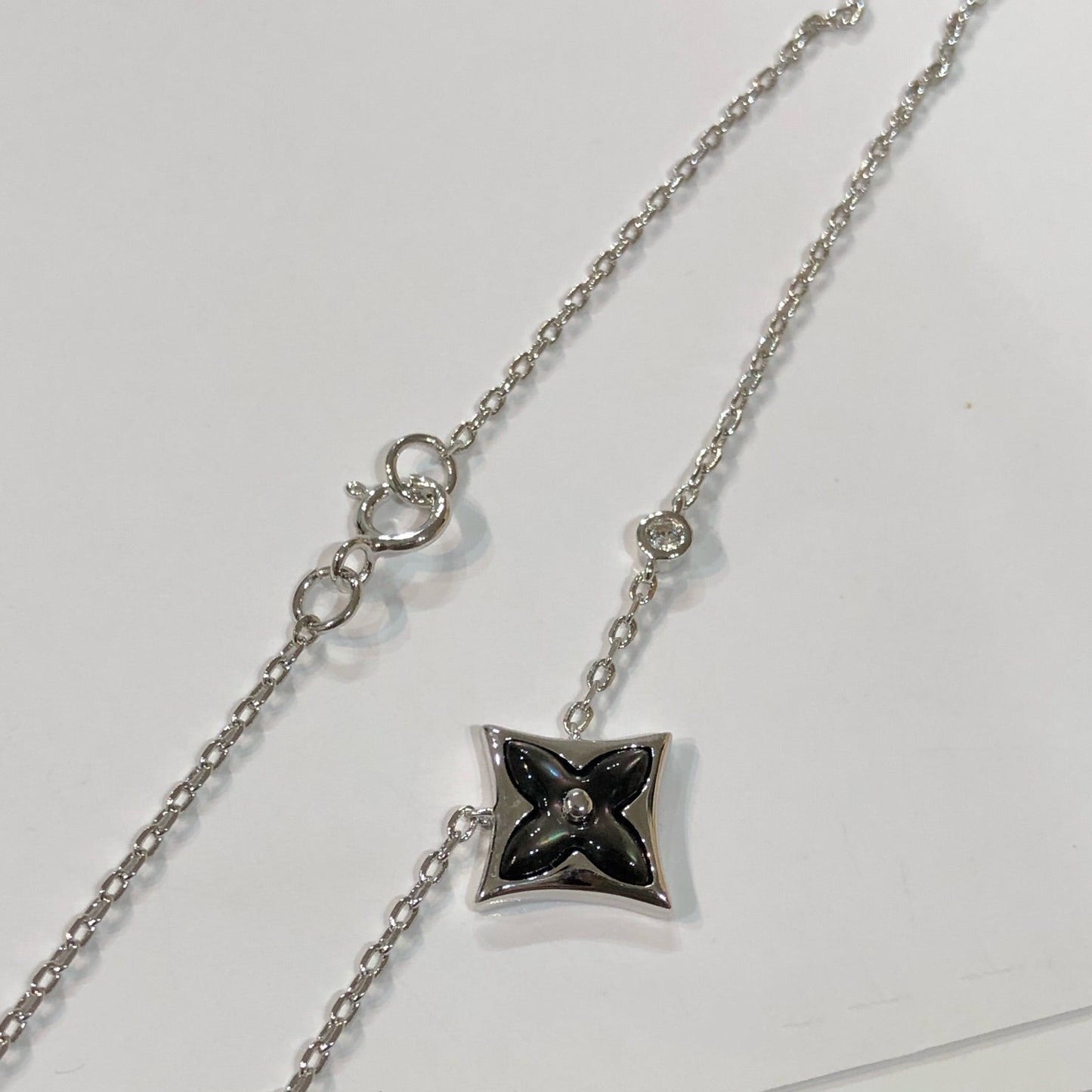 [Shinejoy]STAR BLACK MOP NECKLACE