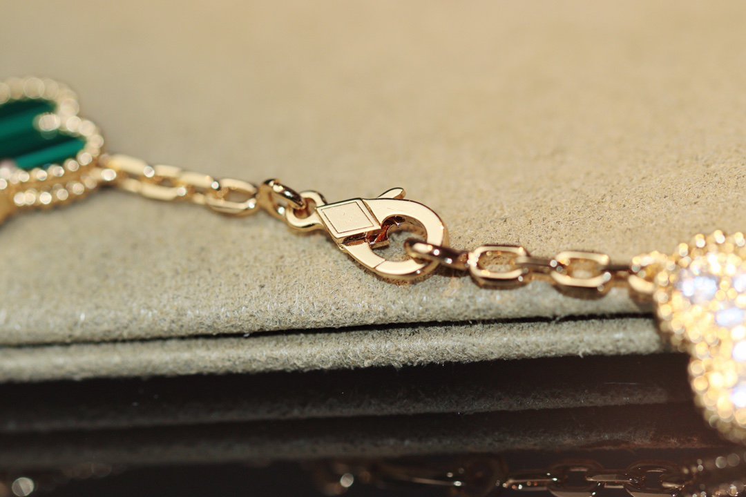 [Shinejoy]CLOVER 20 MOTIFS ONYX Shinejoy GOLD