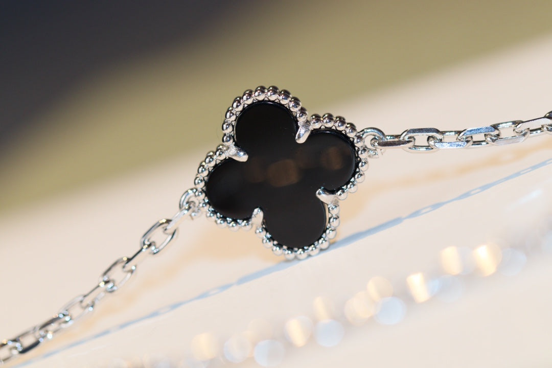 [Shinejoy]CLOVER 20 MOTIFS ONYX DIAMOND SILVER