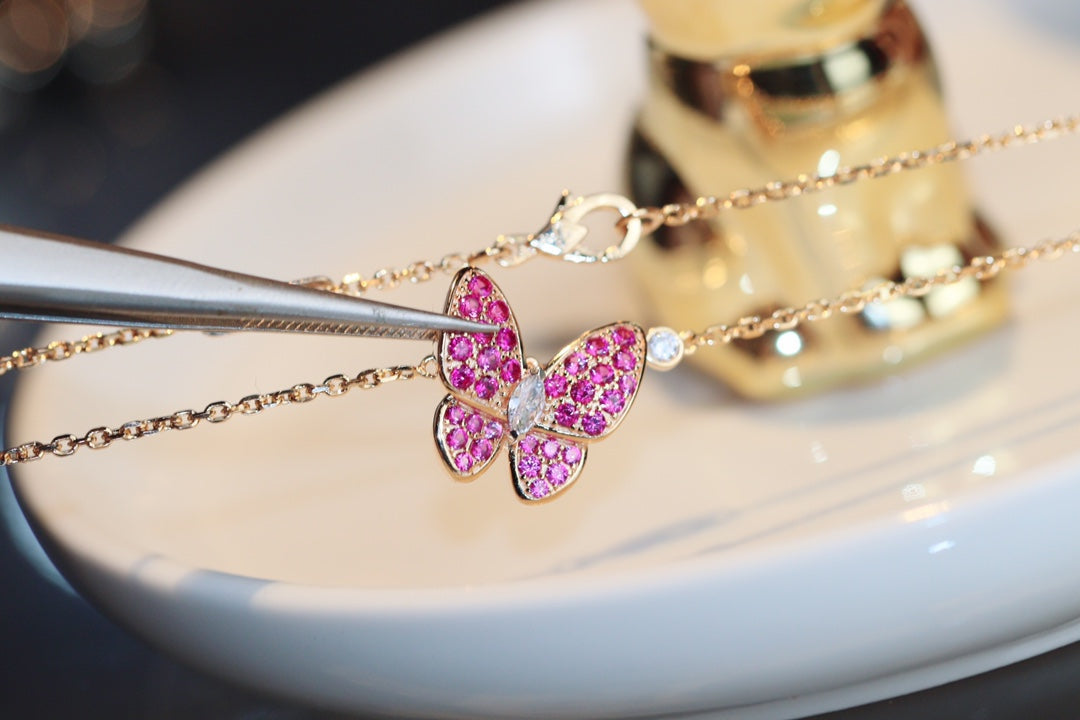 [Shinejoy]BUTTERFLY RED DIAMOND Shinejoy GOLD NECKLACE