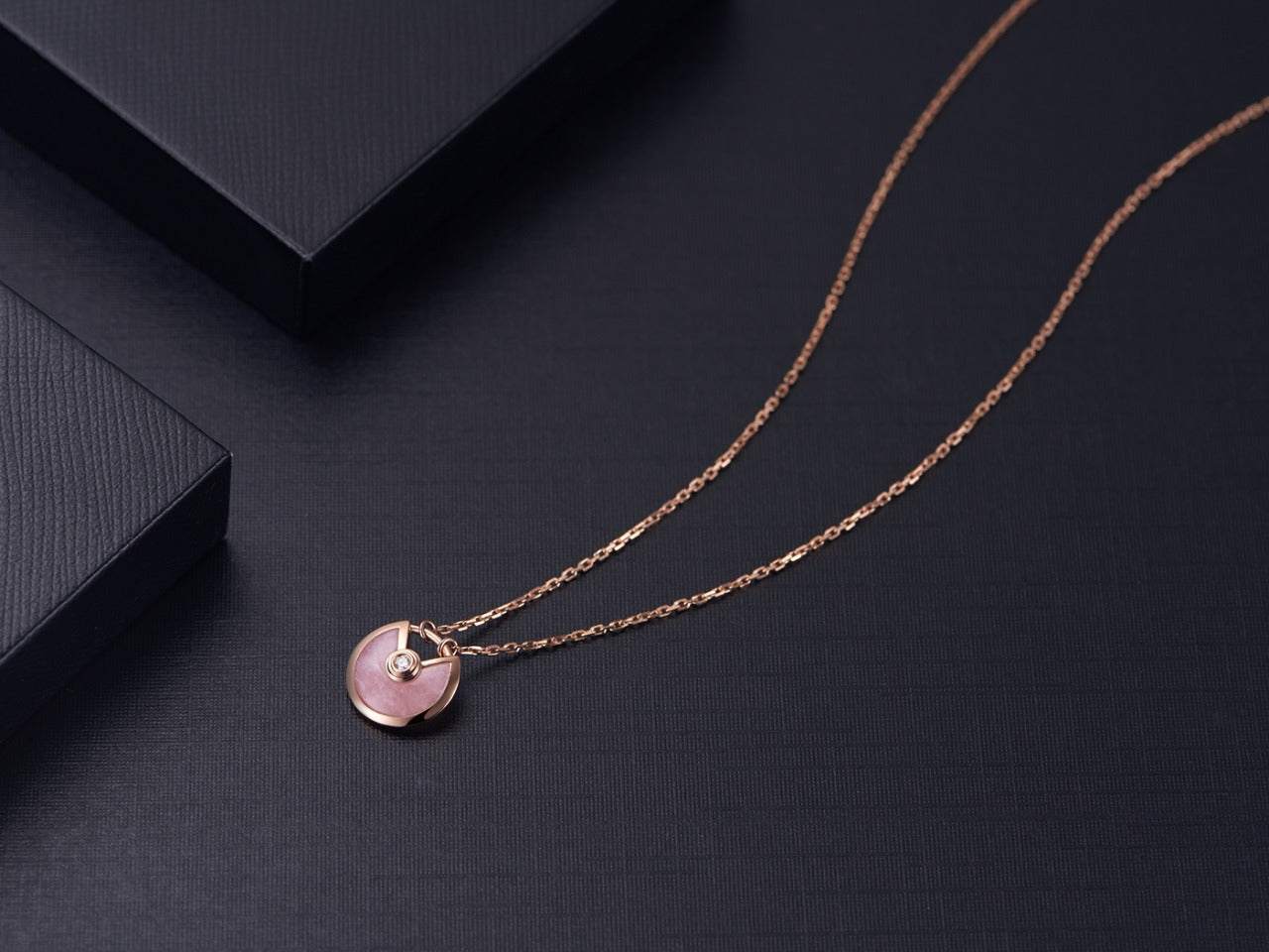[Shinejoy]AMULETTE Shinejoy GOLD PINK MOP NECKLACE