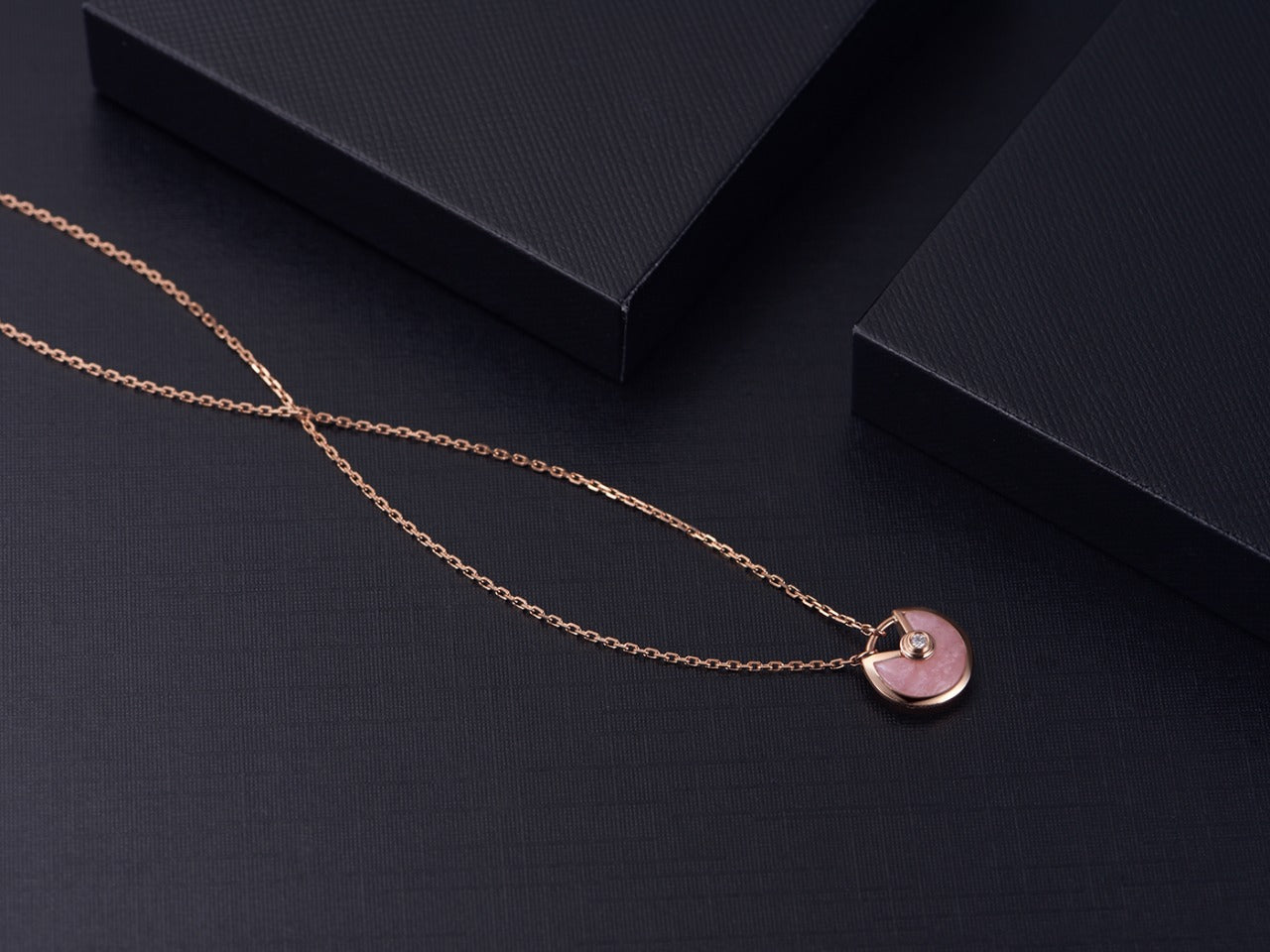 [Shinejoy]AMULETTE Shinejoy GOLD PINK MOP NECKLACE