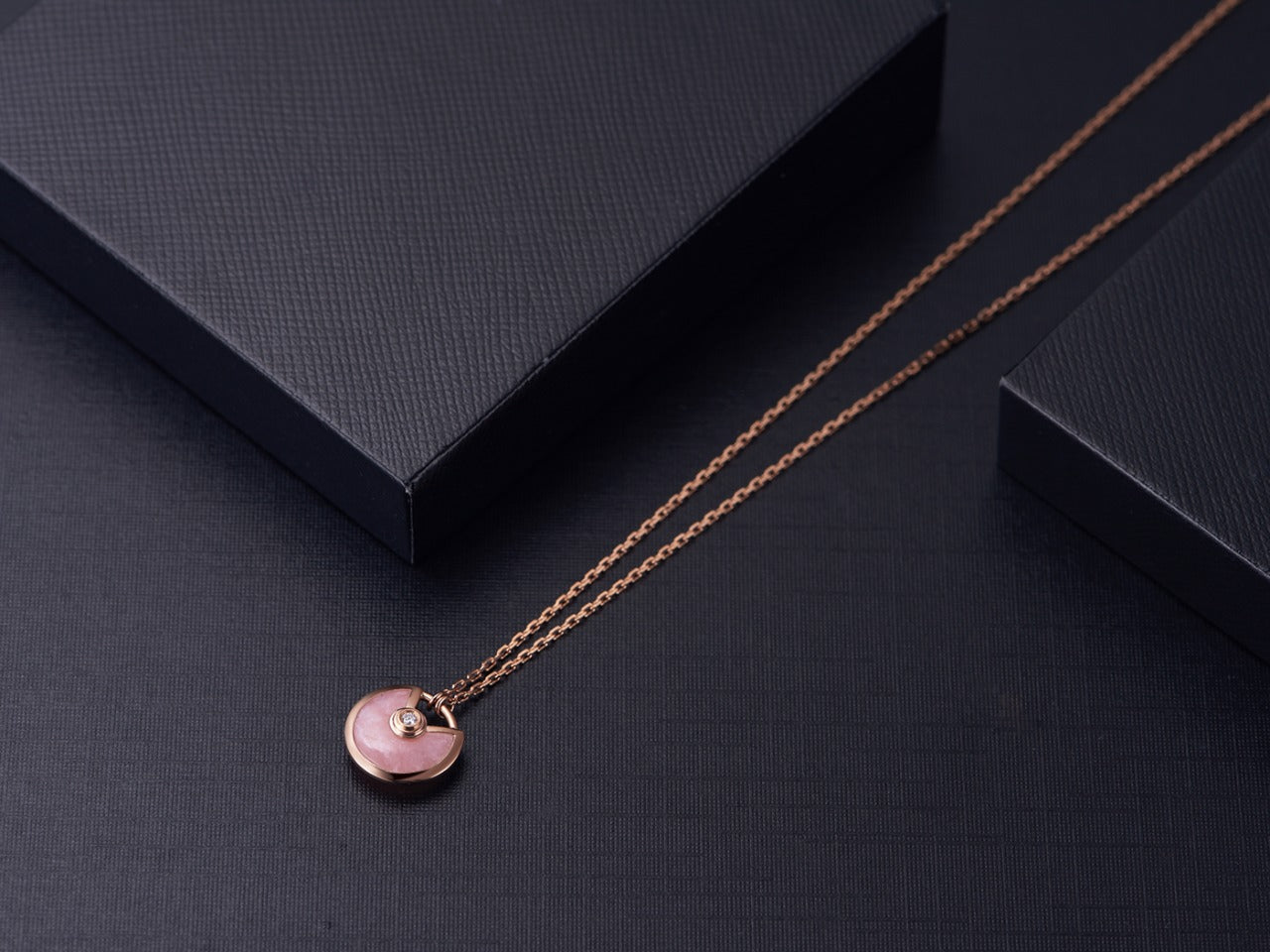 [Shinejoy]AMULETTE Shinejoy GOLD PINK MOP NECKLACE