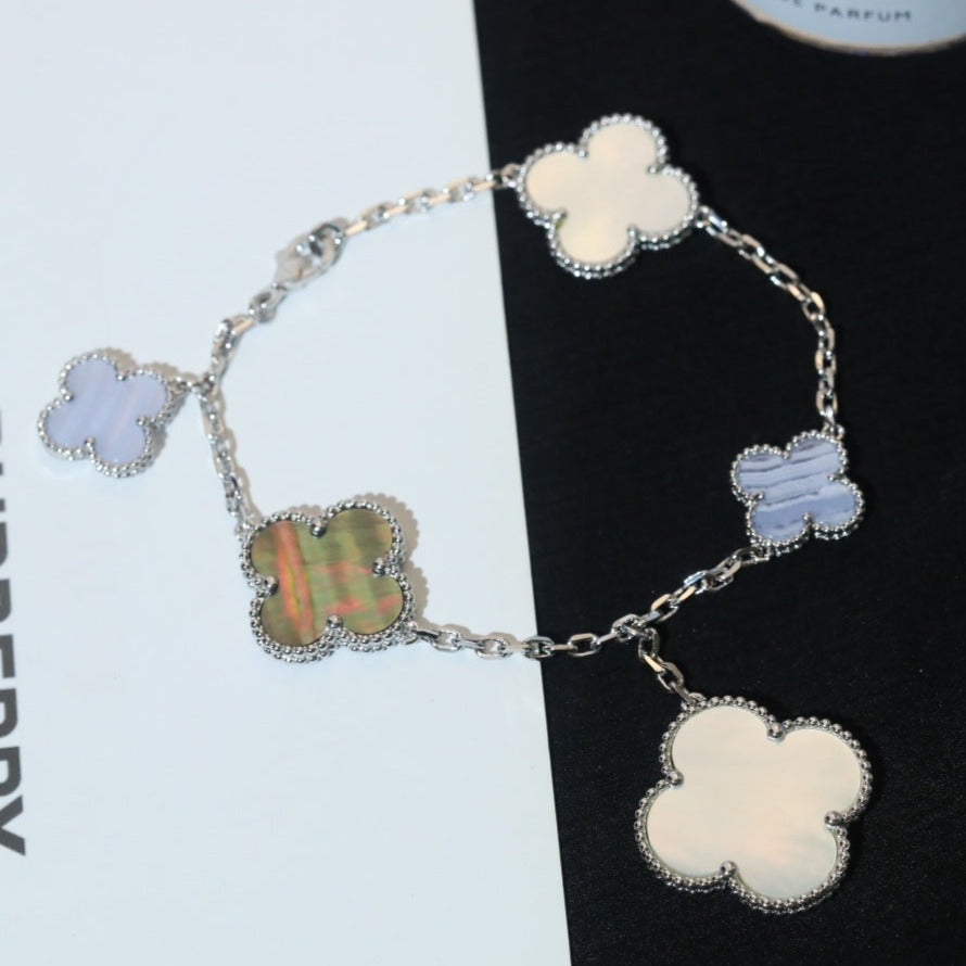 [Shinejoy]CLOVER BRACELET 5 MOTIFS MOP CHALCEDONY SILVER
