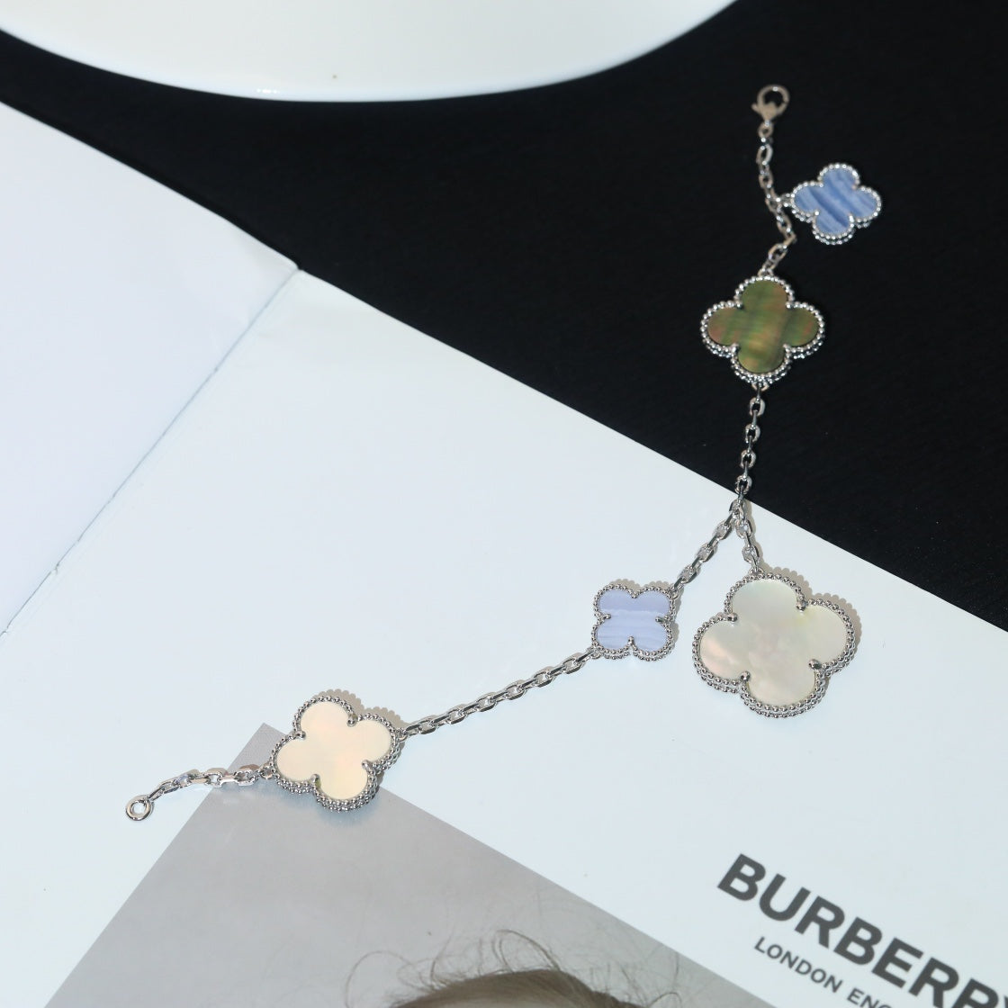 [Shinejoy]CLOVER BRACELET 5 MOTIFS MOP CHALCEDONY SILVER