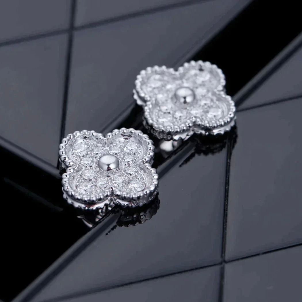 [Shinejoy]CLOVER 1 MOTIFS DIAMOND STUD EARRINGS SILVER