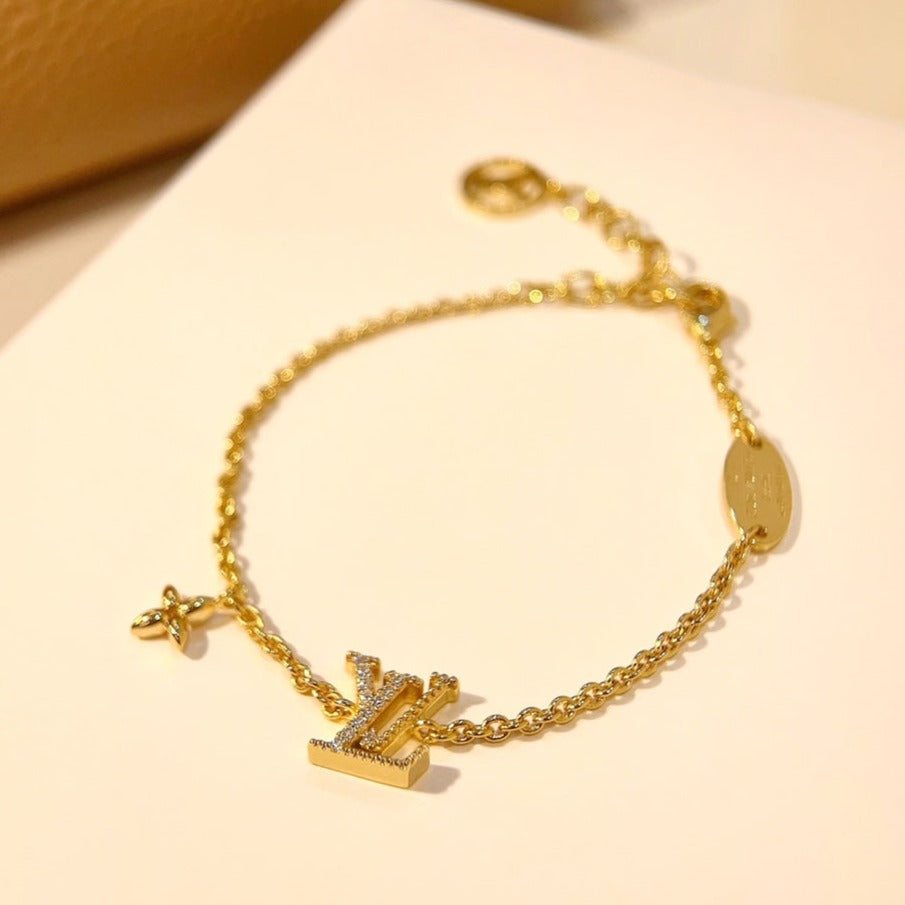 [Shinejoy]LOGO STAR MOTIF GOLD BRACELET