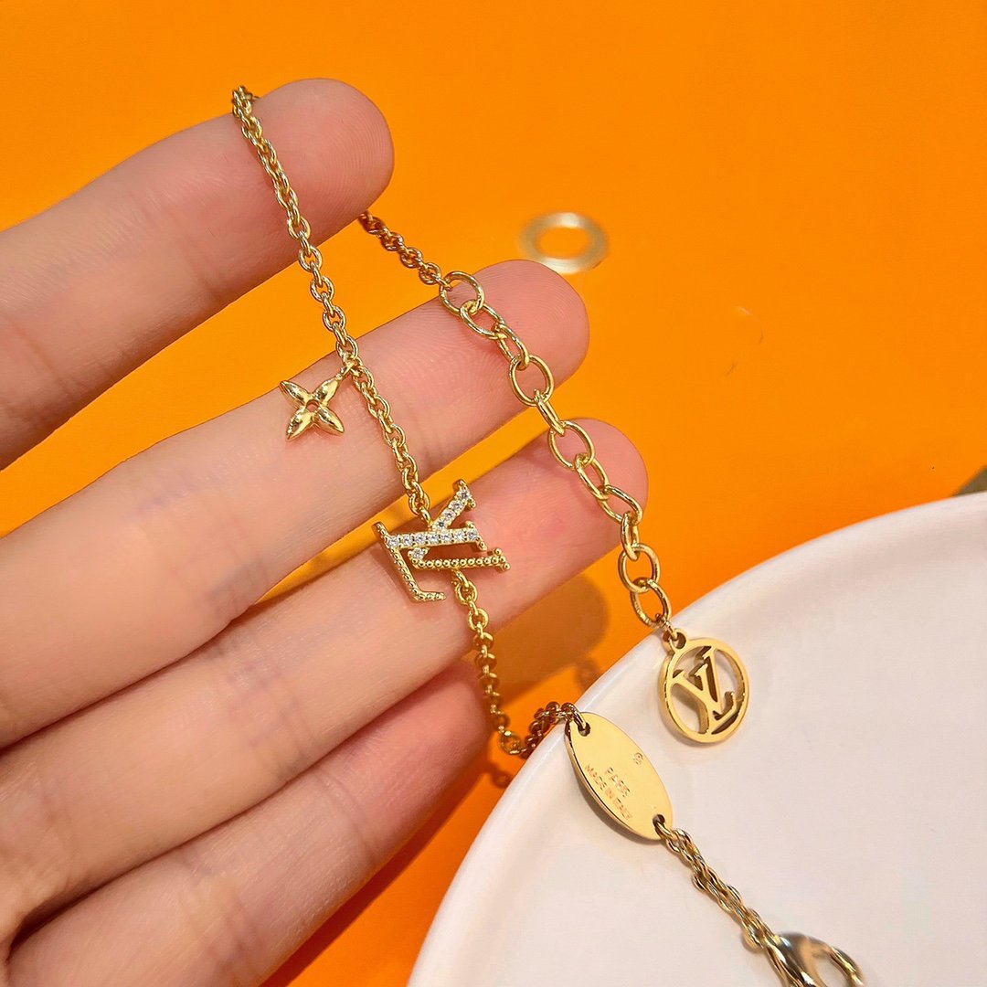 [Shinejoy]LOGO STAR MOTIF GOLD BRACELET