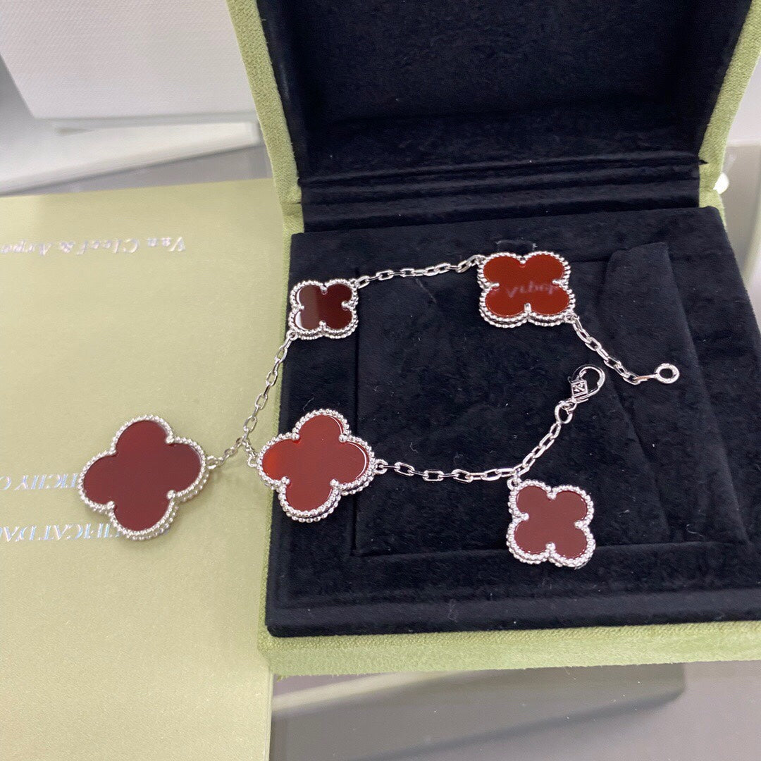 [Shinejoy]CLOVER 5 MOTIFS SIVLER CARNELIAN BRACELET