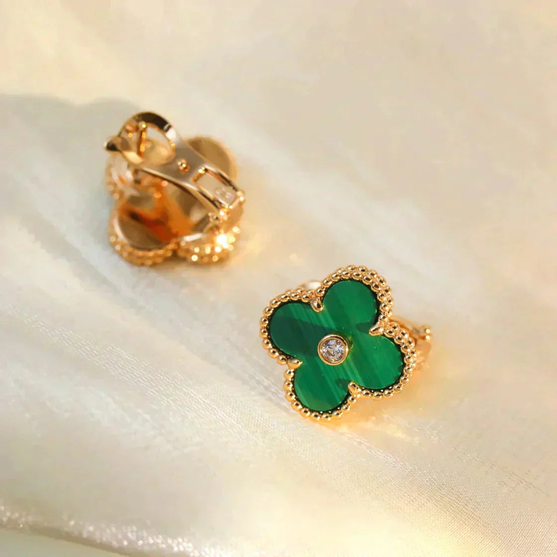 [Shinejoy]CLOVER MEDIUM 1 MOTIFS MALACHITE DIAMOND EARRINGS