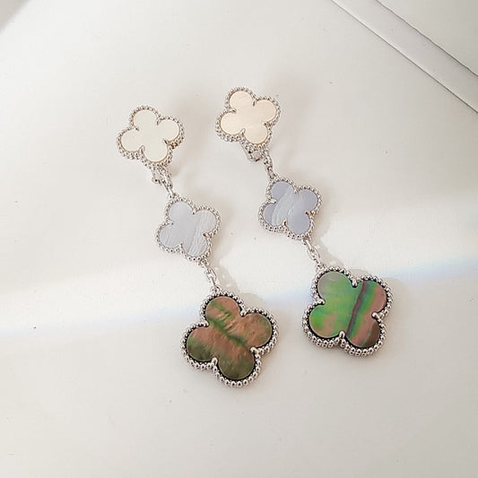 [Shinejoy]CLOVER 3 MOTIFS CHALCEDONY DARK MOP SILVER EARRINGS