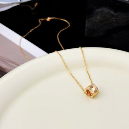 [Shinejoy]BEE MINI PEDANT DIAMOND NECKLACE