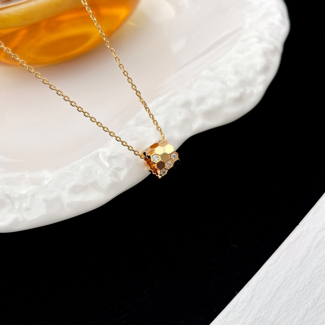 [Shinejoy]BEE MINI PEDANT DIAMOND NECKLACE