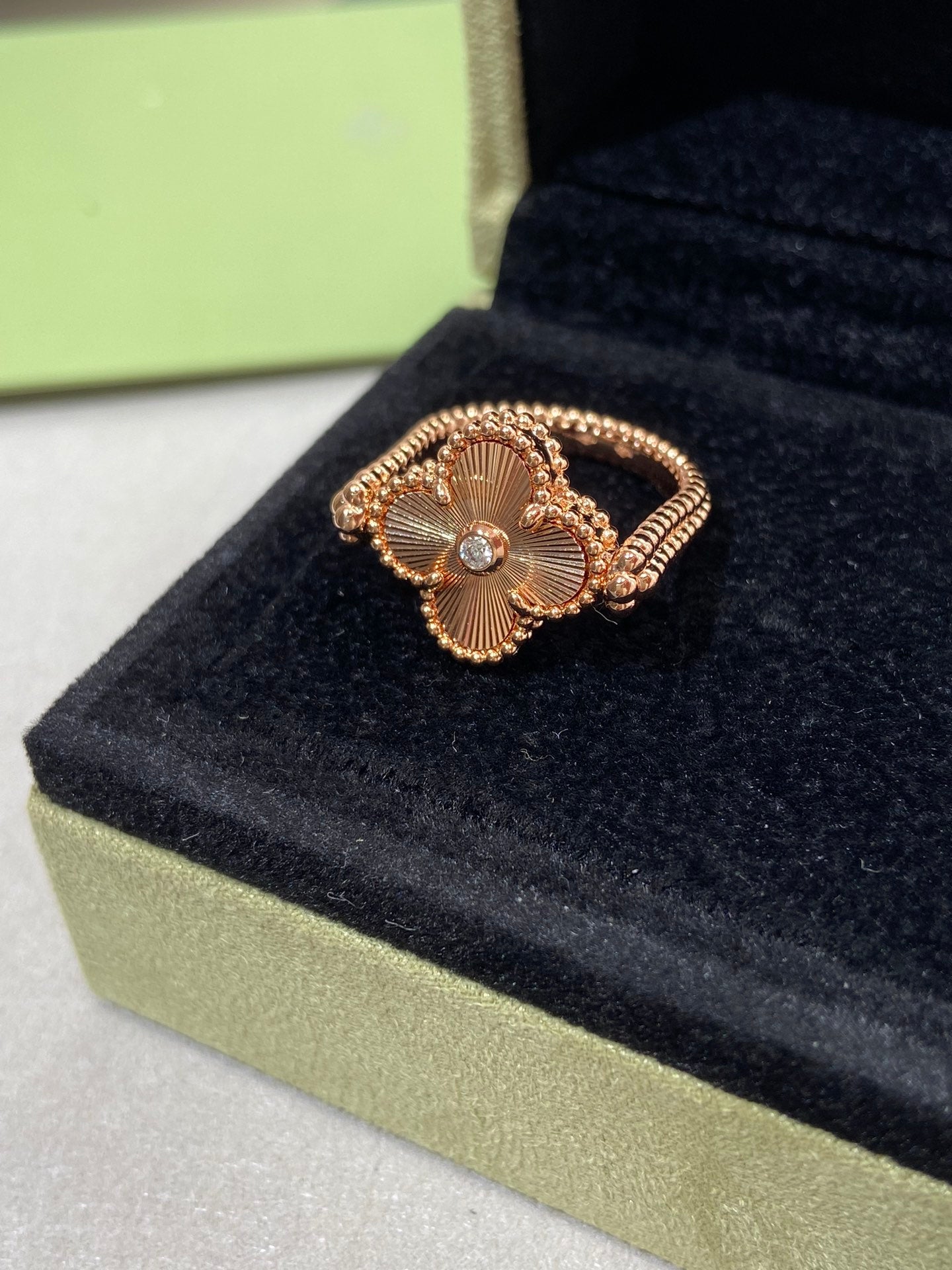 [Shinejoy]CLOVER RIVERSIBLE Shinejoy GOLD RING