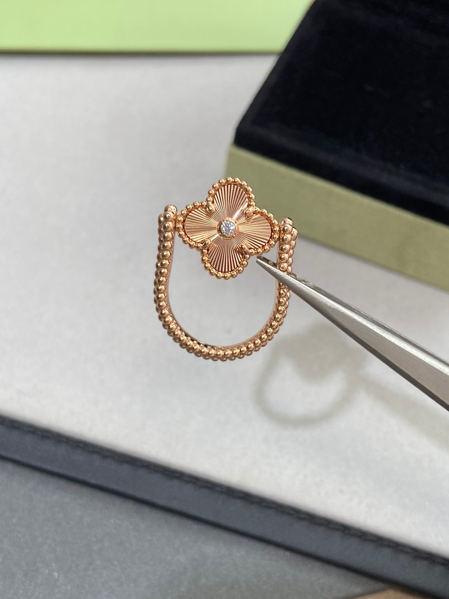 [Shinejoy]CLOVER RIVERSIBLE Shinejoy GOLD RING