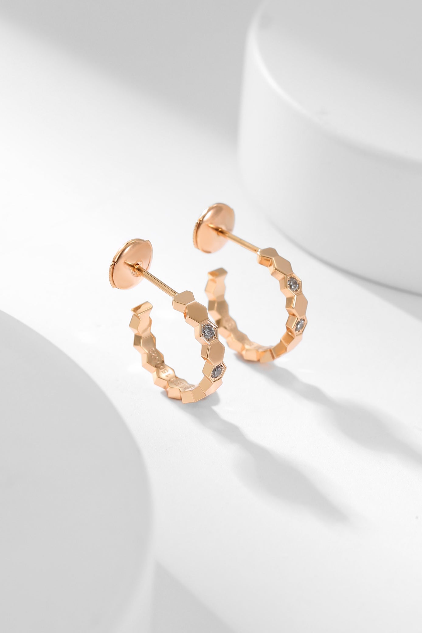[Shinejoy]BEE LOVE DIAMOND HOOP EARRINGS