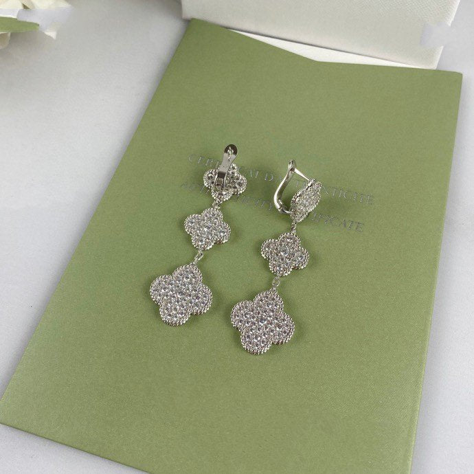 [Shinejoy]CLOVER 3 MOTIF DIAMOND SILVER DROP EARRINGS
