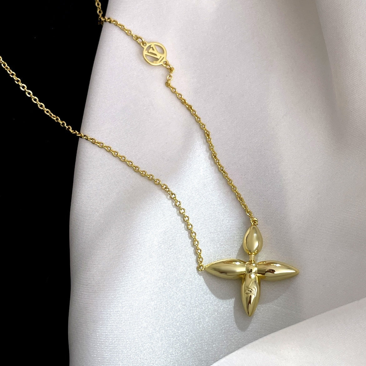 [Shinejoy]LOUISETTE GOLD NECKLACE