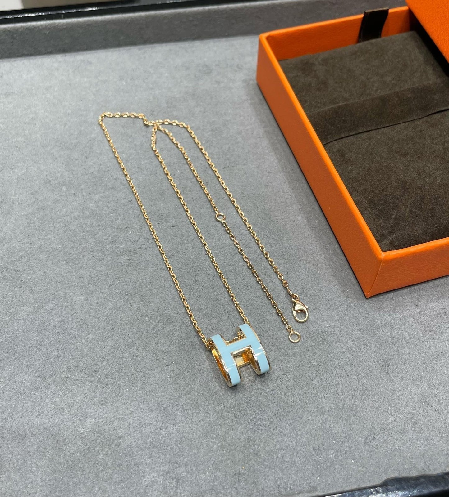 [Shinejoy]POP H SKY BLUE NECKLACE