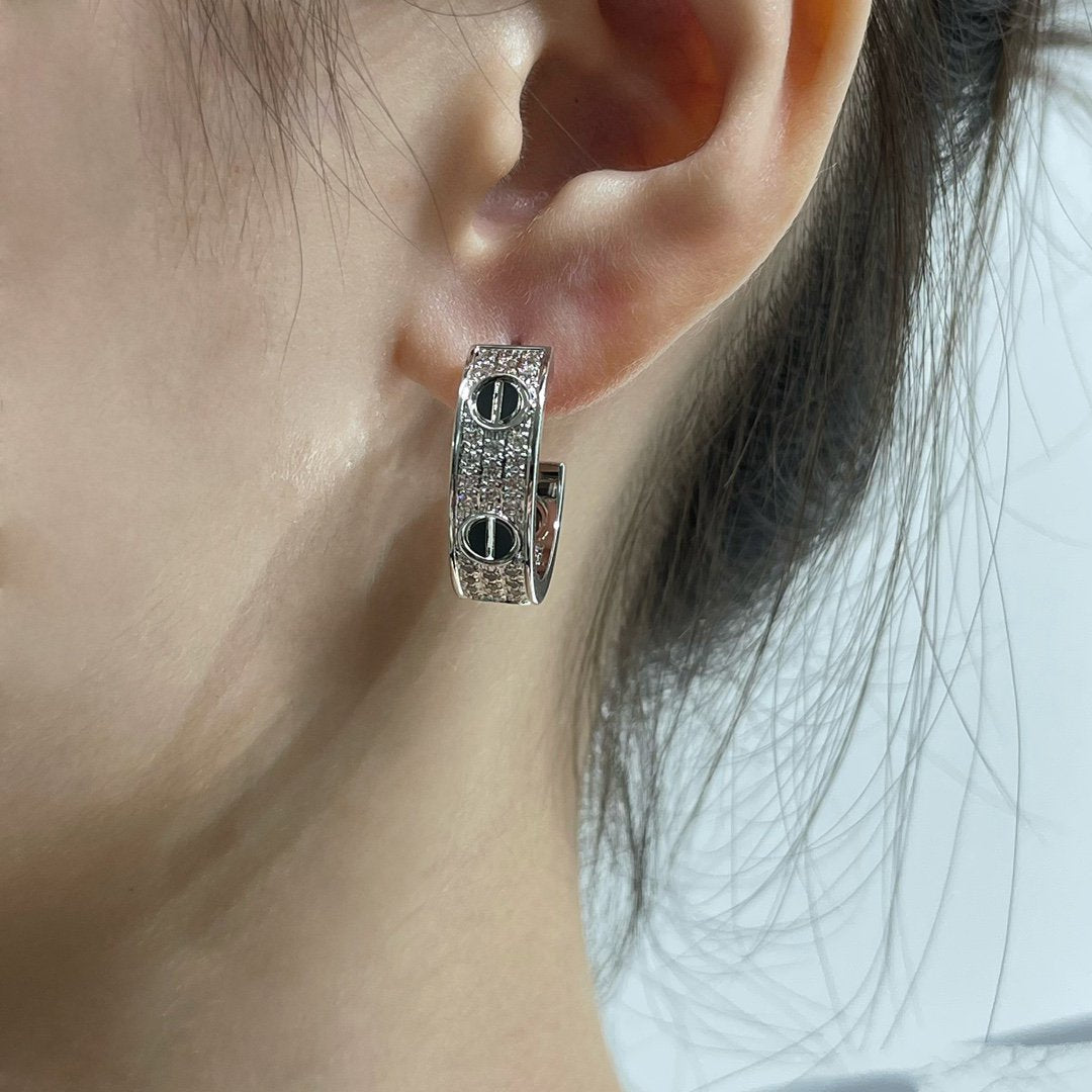 [Shinejoy]LOVE CERAMIC DIAMOND PAVED SILVER EARRINGS