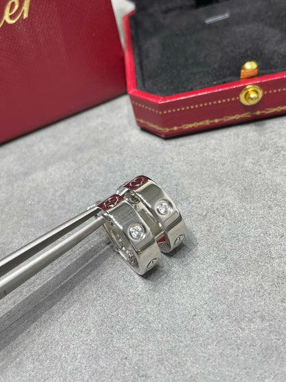 [Shinejoy]LOVE 5.5MM 1 DIAMOND EARRINGS