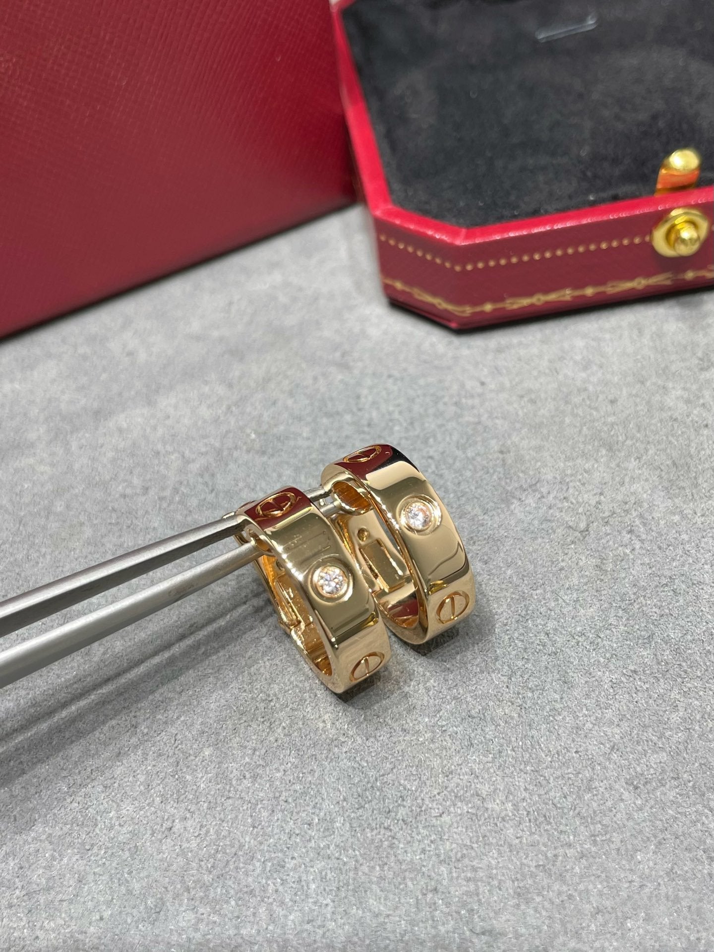 [Shinejoy]LOVE 5.5MM 1 DIAMOND EARRINGS