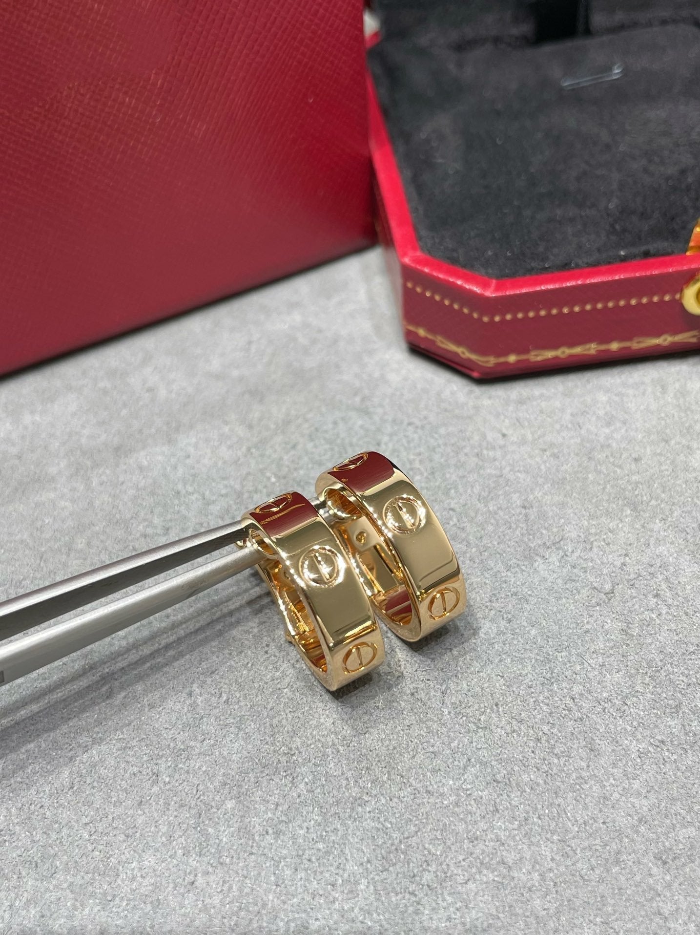 [Shinejoy]LOVE 5.5MM EARRINGS